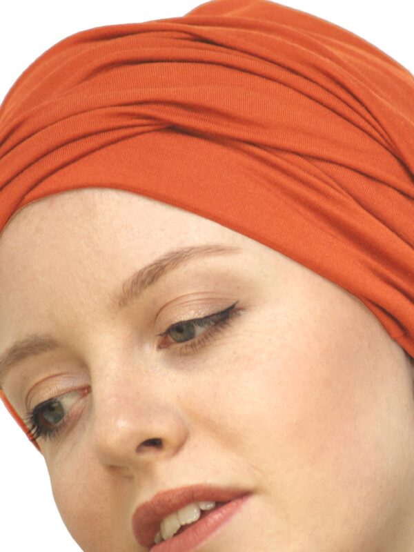close-up-orange-turban-Sabrina