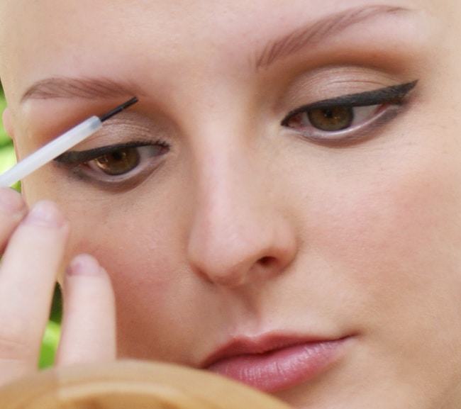 Clear faux eye brow sealant to fix make-up eyebrows
