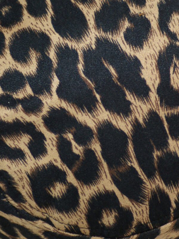 pale leopard print hat swatch